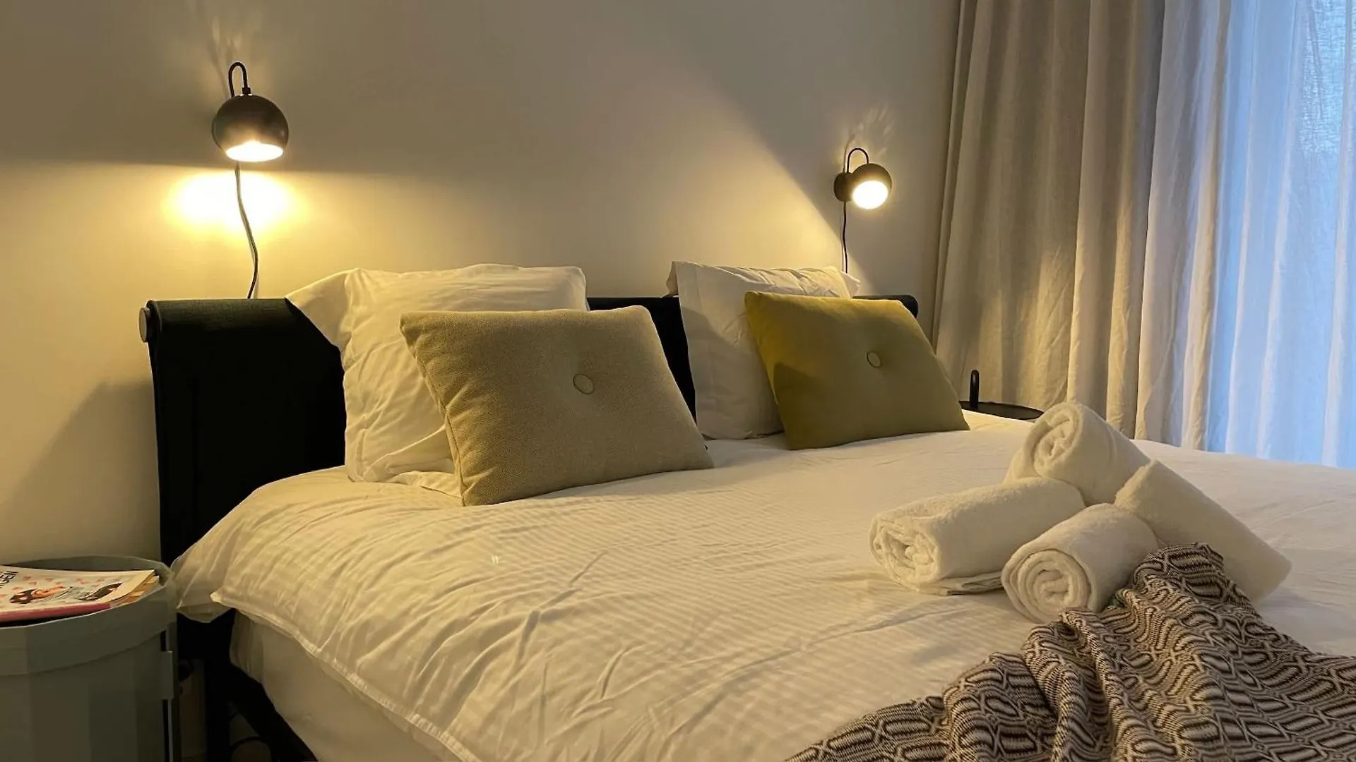 Huswell - Modern One Bedroom Apartment With Lateral Sea View Остенде 0*,  Бельгия